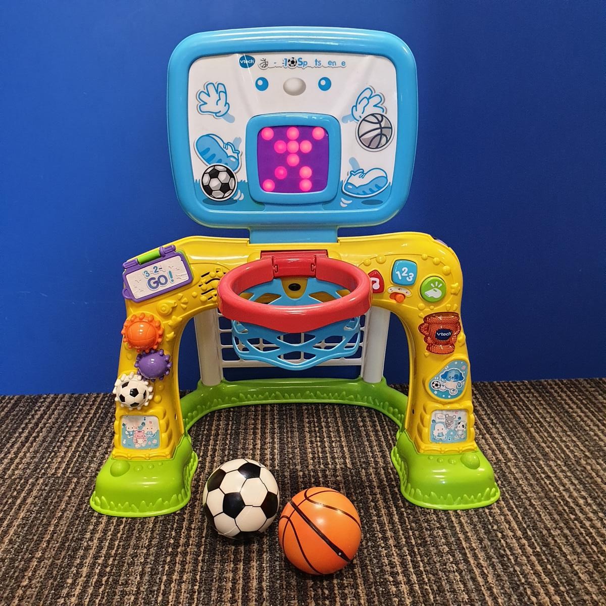 VTech 2 - in - 1 Sports Centre