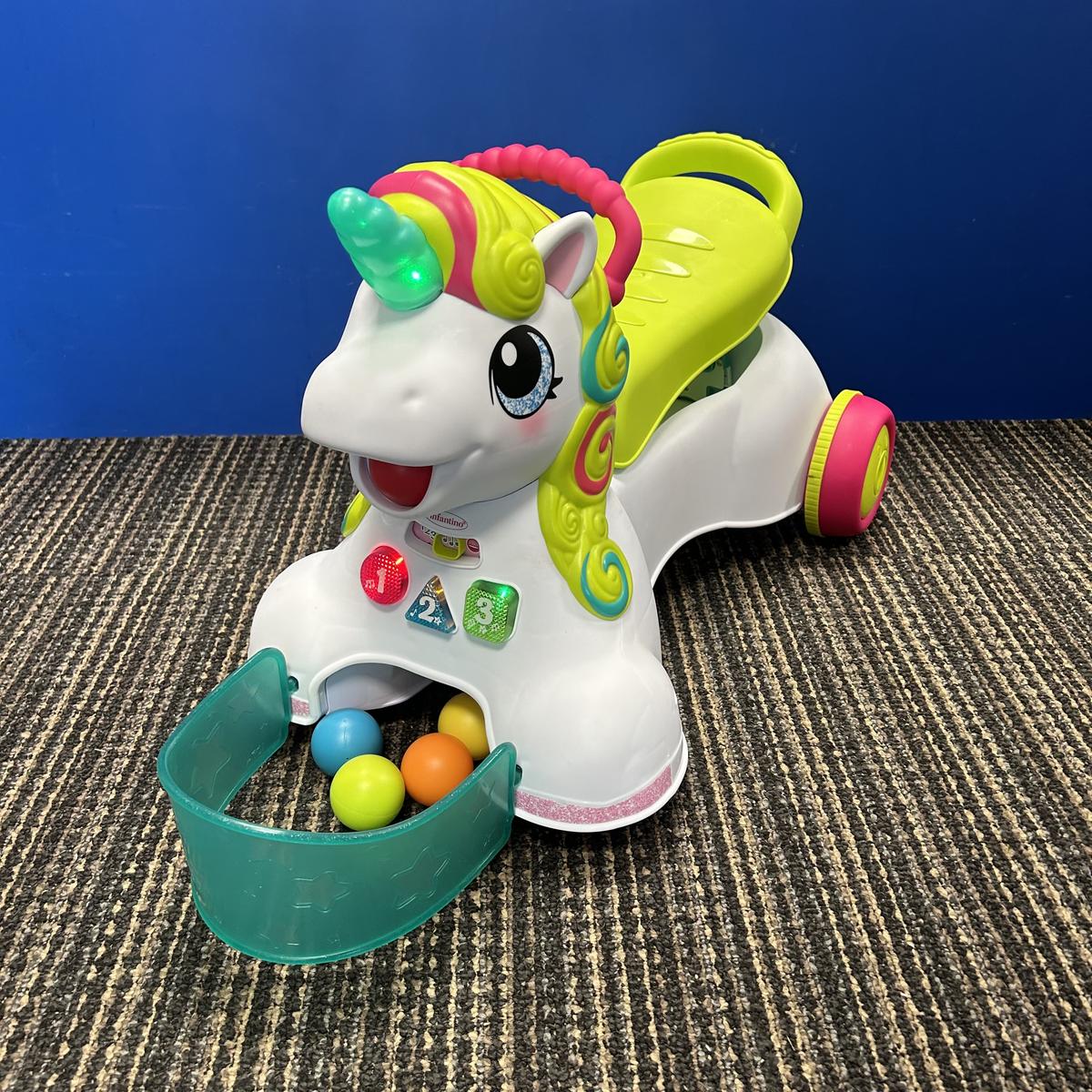 Sottobicchiere Satirico Cagna Si Prega I Ride A Unicorno – 9x9 Cm, Finitura Lucida, Gift Base
