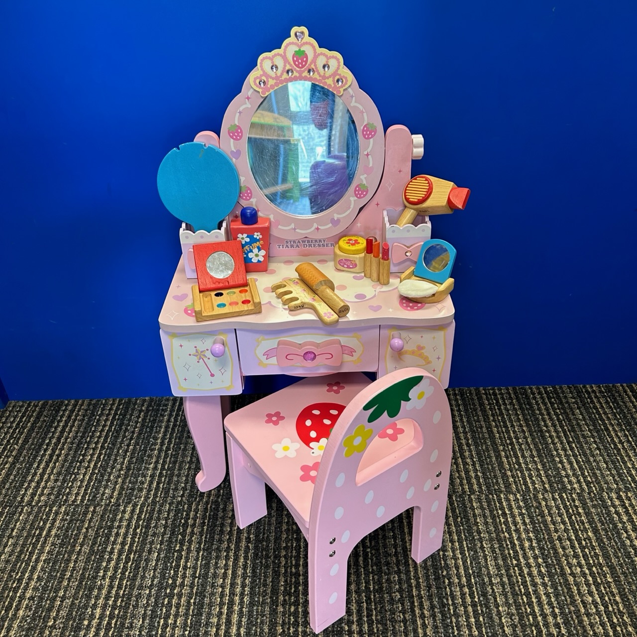 Strawberry Tiara Dresser with Cosmetic Playset & Chair photo