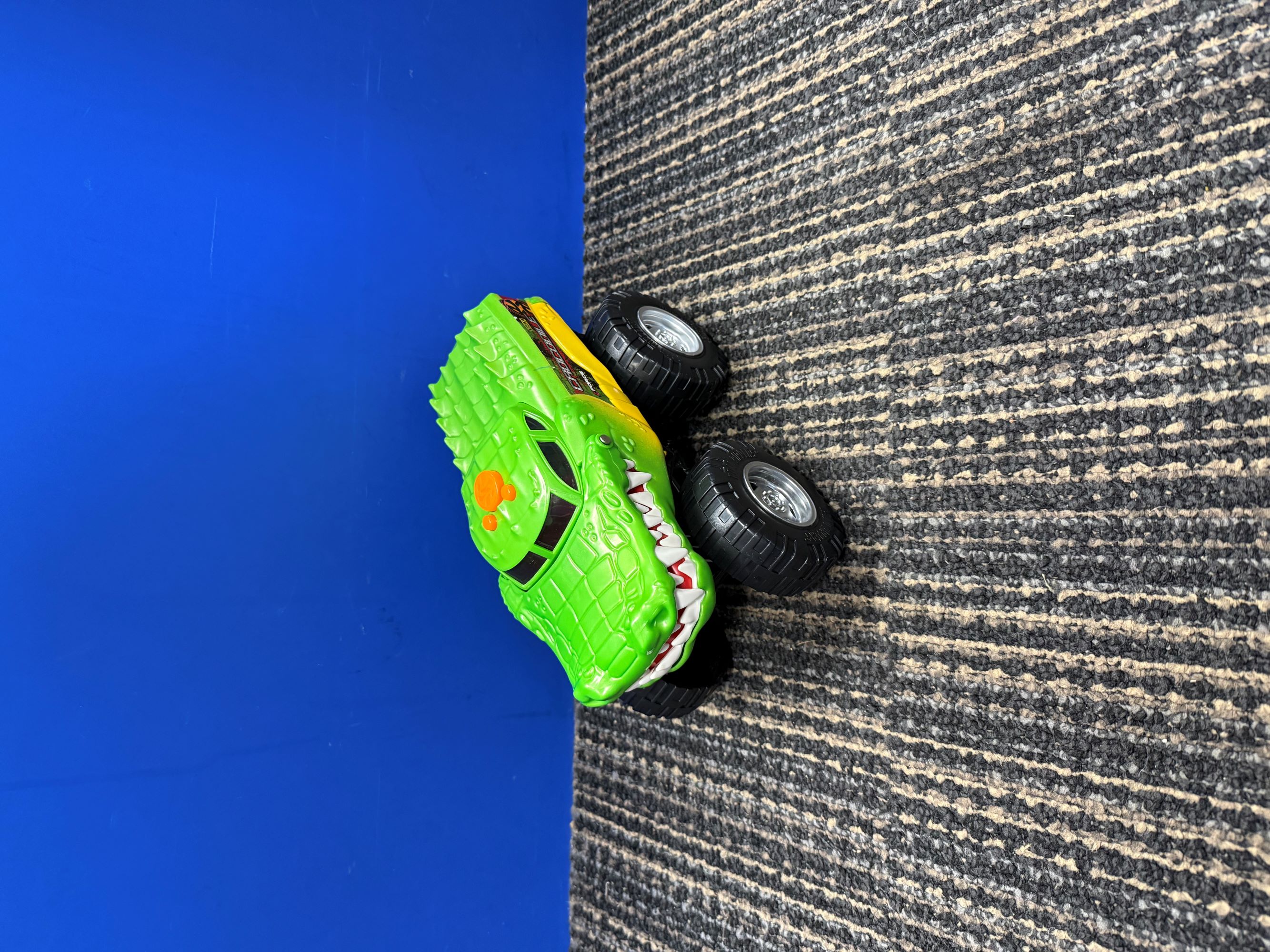 Crocodile Monster Truck